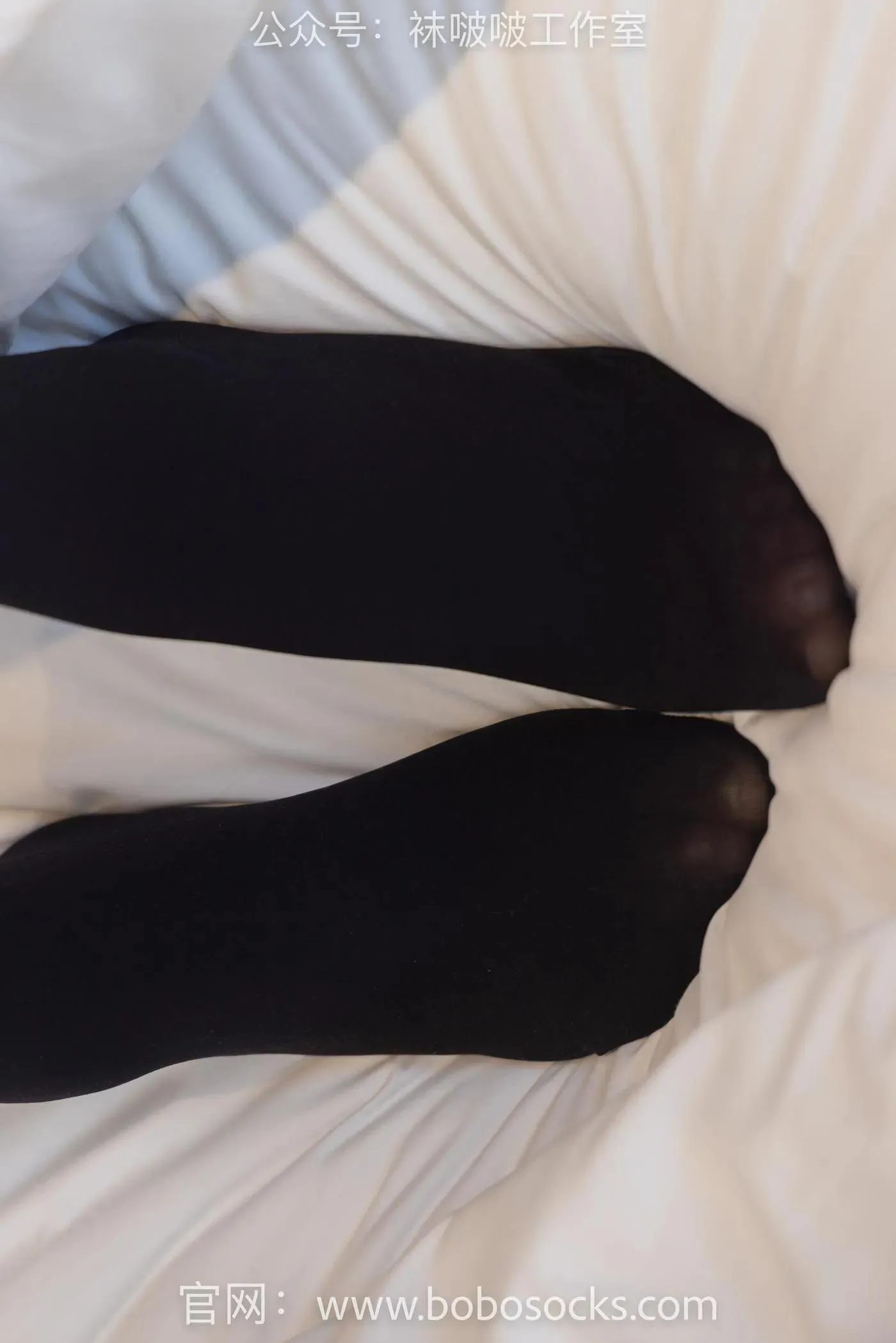 [BoBoSocks袜啵啵]NO.114 小甜豆-高跟鞋、帆布鞋、肉丝、厚黑丝 [175P]插图9